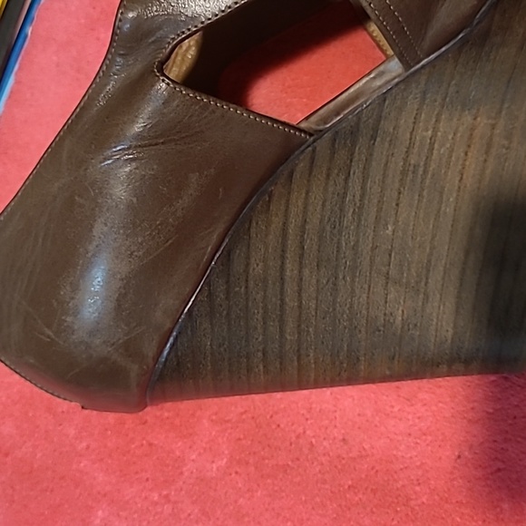 Chloe Stacked Heel Leather Wedges w Peep Toe Shoes Size  38.5  US 8.5 - Picture 11 of 11